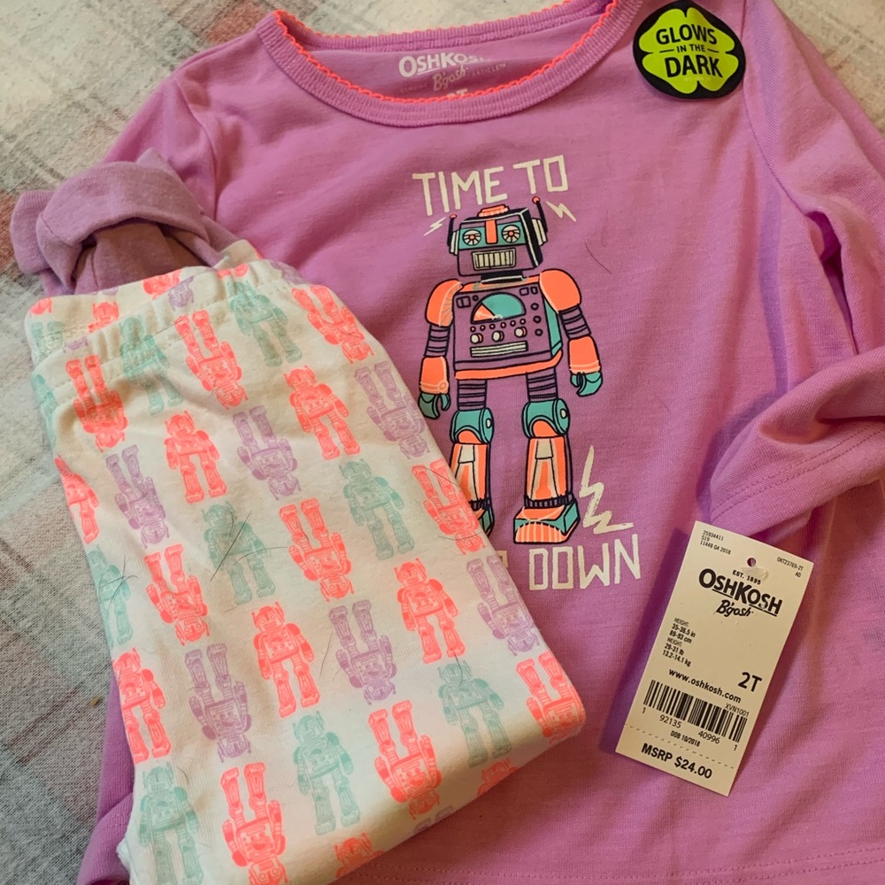 Two sets of 2t girls pjs !